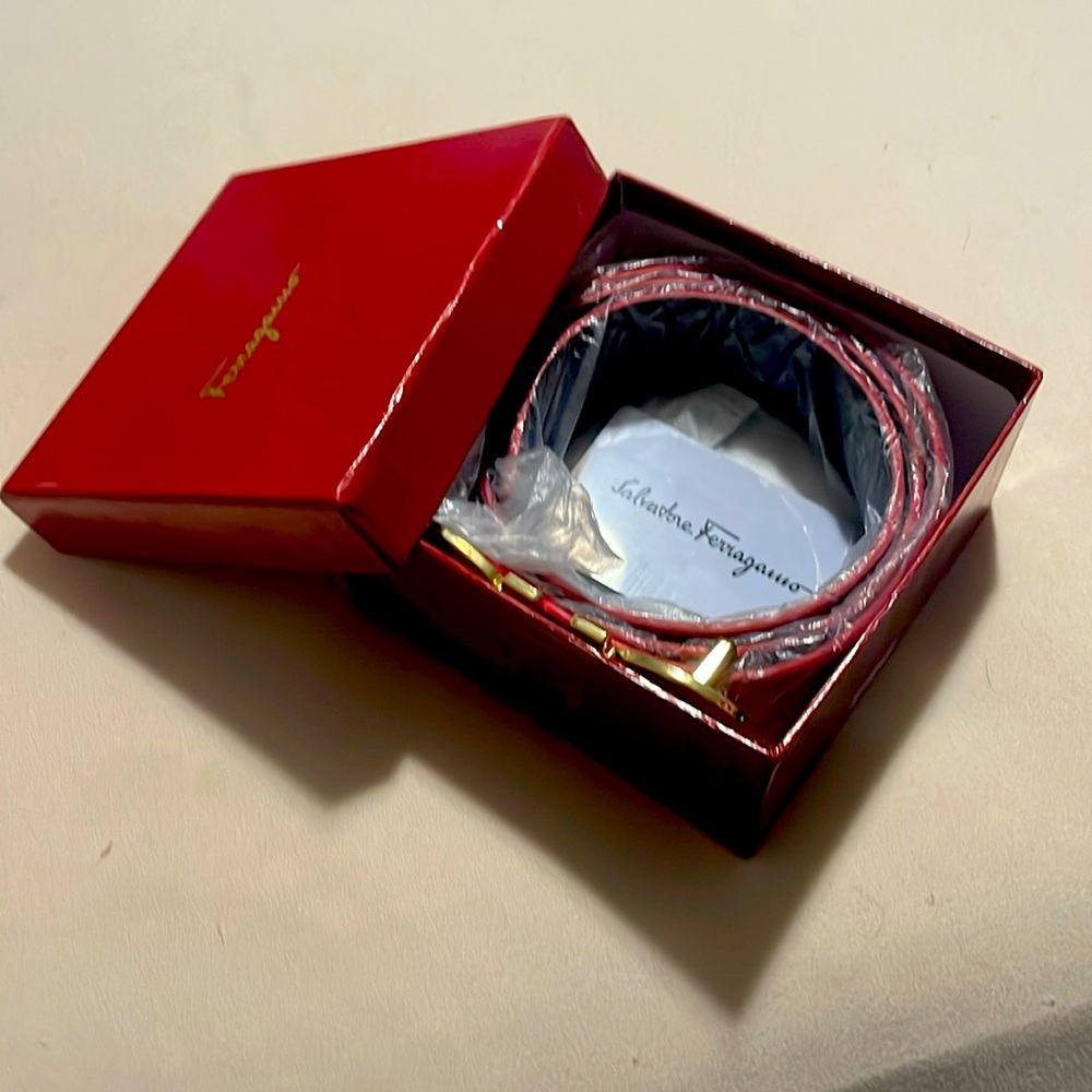 Salvatore Ferragamo red and gold 44/110 reversible belt